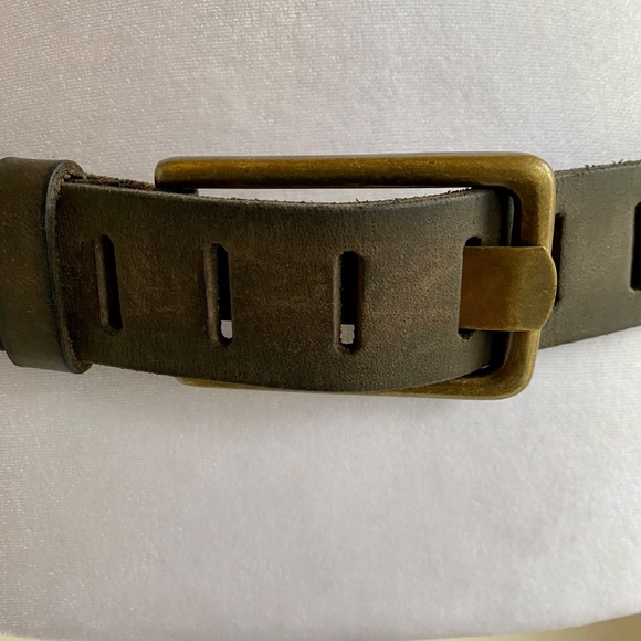 NWOT Free People chunky brown leather belt with brass buckle Sz M/L - Picture 3 of 10